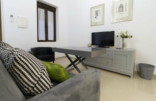 Green-Apartments Plaza Nueva - Photo2