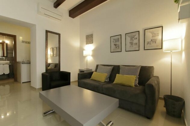 Green-Apartments Plaza Nueva - Photo4