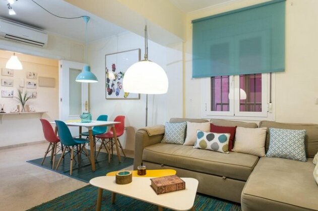 Mint Urban Suites Contemporary Home - Photo2