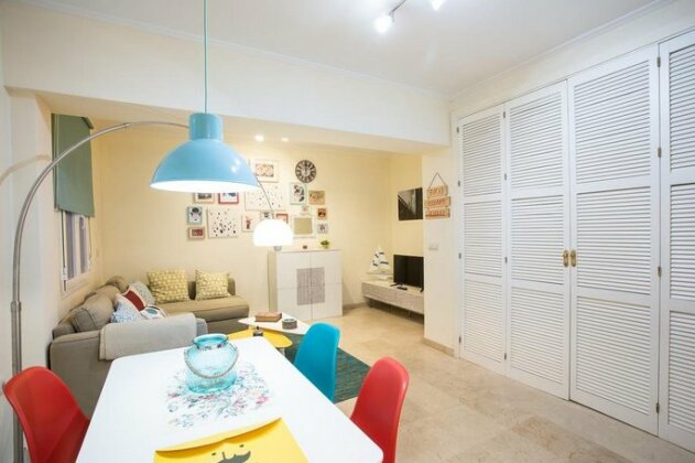 Mint Urban Suites Contemporary Home - Photo5