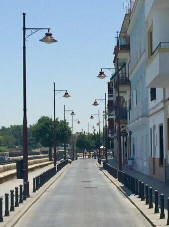 Piso a Orillas del Guadalquivir & Vistas a la Giralda