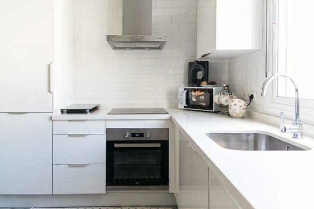 Spectacularly Updated Home for Large Groups - Photo3