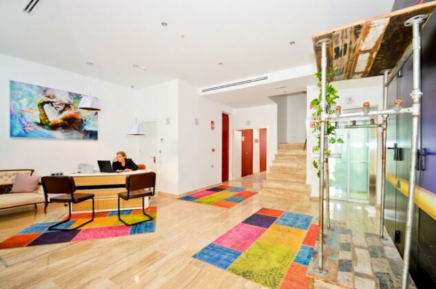 The Zentral Arenal Suites - Photo4