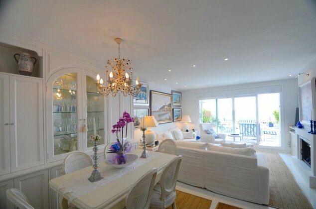 Luxury House with Private Chill Out - Photo3