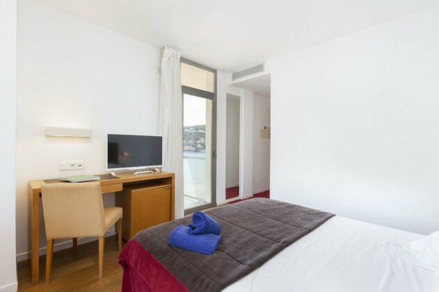 Aimia Hotel - Photo4