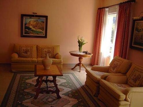 Finca Hotel El Encinar - Photo5