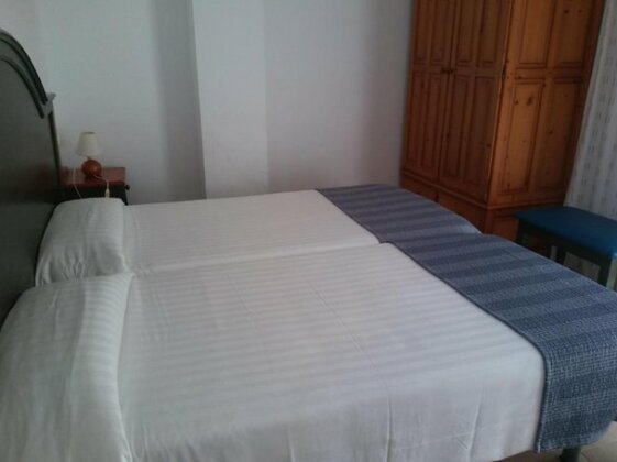 Hostal Dragonera - Photo5