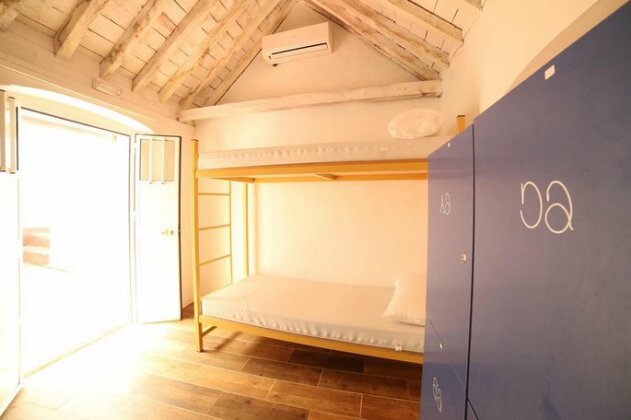 Wake Up In Tarifa - Photo2