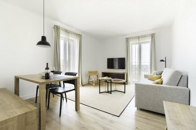 Port Plaza Apartments - Photo4