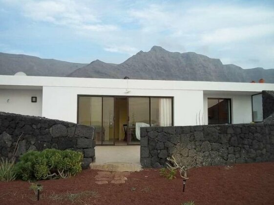 Amanu - Photo2
