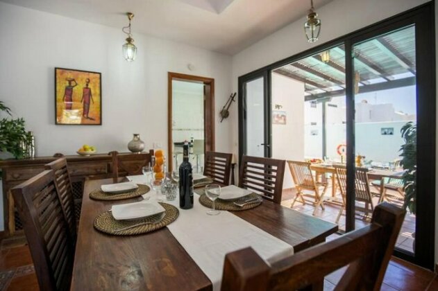 Luxury villa with pool 5 min from the beach - Photo3