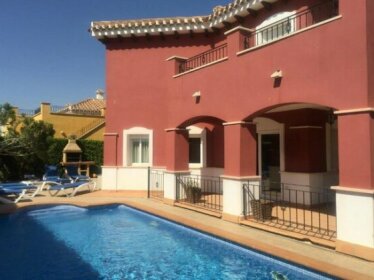 Fabulous 4 Double bedroom villa on the Mar Menor Golf Resort with private pool