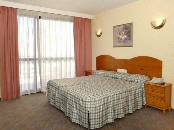 Hotel Medina Azahara - Photo3