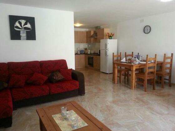 La Siesta Holiday Home - Photo3