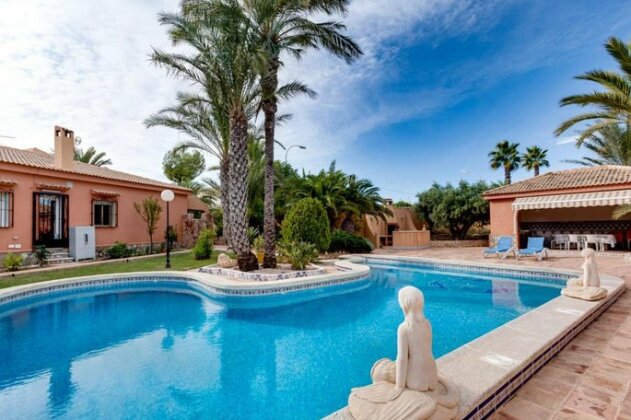 Villa With 2 Bedrooms in El Chaparral With Private Pool Enclosed Garden and Wifi - 5 km From the B - Photo4