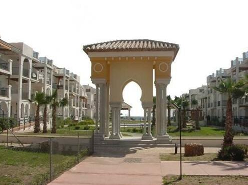 Apartamentos Laguna Beach - Photo3