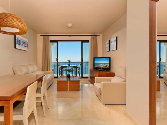 Stunning 2 bedrooms apartment Garage & WiFi - Photo2