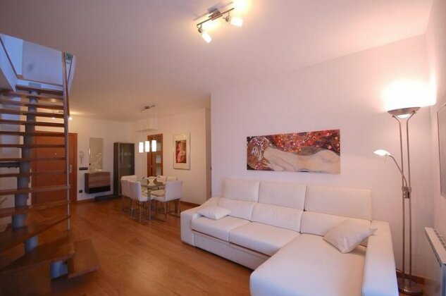 Lets Holidays Duplex Penthouse In Tossa - Photo4