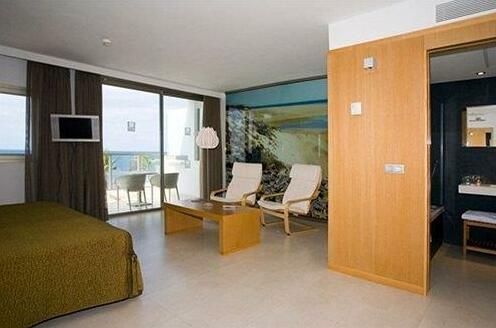 R2 Bahia Playa - Adults Only - Photo2