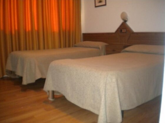 Hotel Camino de Santiago Val do Dubra - Photo4