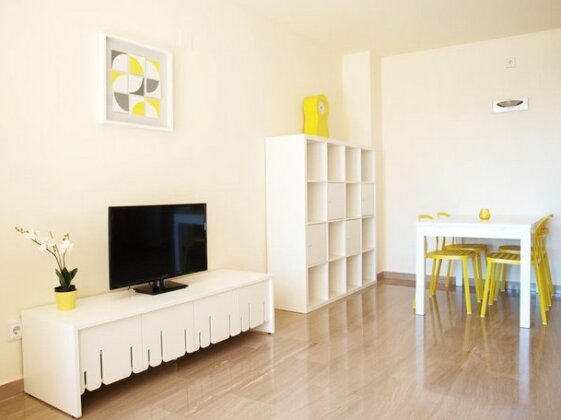 ApartUP Yellow Opera View - Photo3