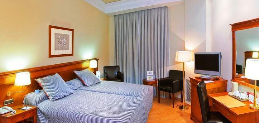 Melia Plaza Valencia - Photo4