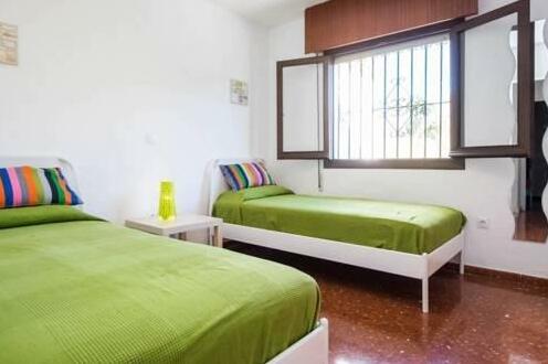 Chalet Benajarafe En La Playa - Photo2