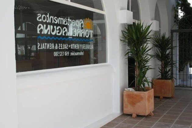 Apartamentos Torrelaguna - Photo2