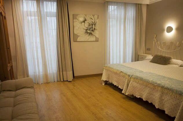Hotel Puerta Del Sol Vigo - Photo2
