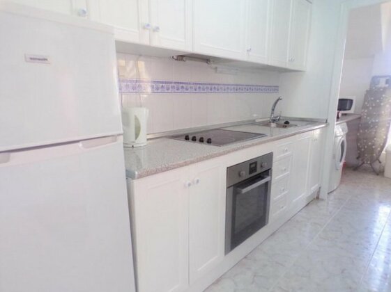 Ground Floor Apartment Overlooking Pool - Photo5