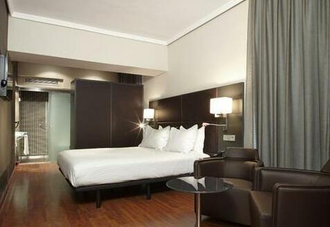 AC Hotel General Alava A Marriott Luxury & Lifestyle Hotel - Photo2