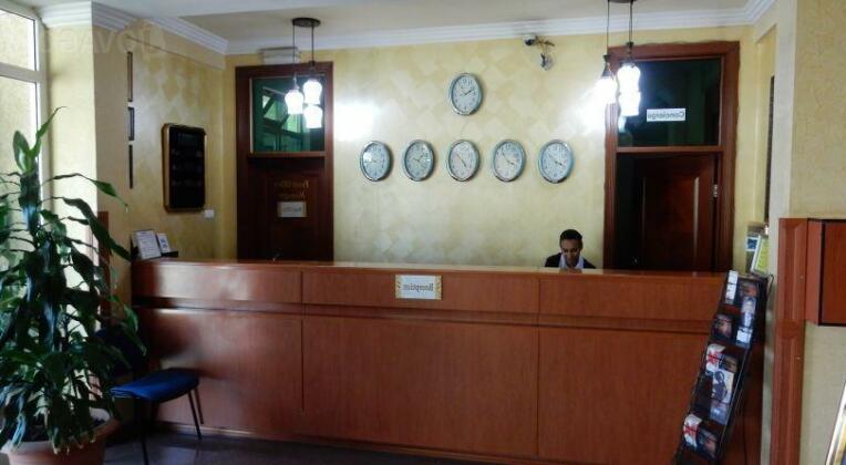 Adot Tina Hotel - Photo5