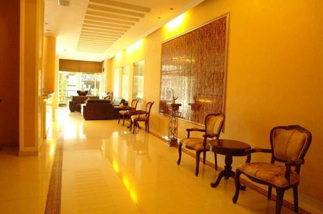 Dreamliner Hotel - Photo4