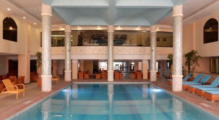 Getfam Hotel - Photo2
