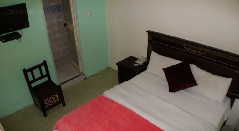 Lucy Guest House B&B - Photo3