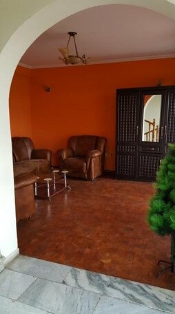Skyview Guest House - Photo2