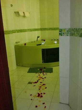 Florida International Hotel - Photo3