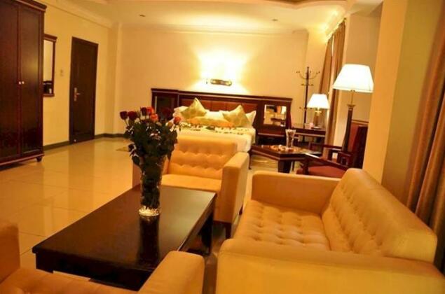 Florida International Hotel - Photo4