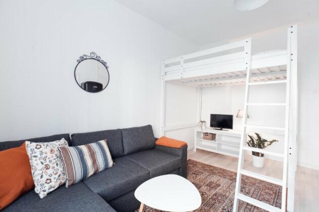 Scandinavian Studio Apartment - Photo5