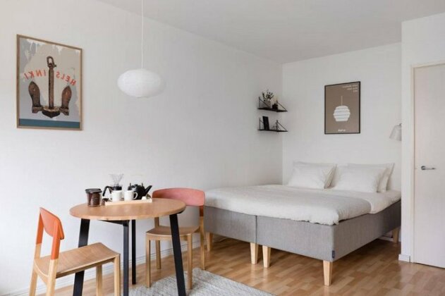 Spacious Design Studio Home With Terrace - Photo3