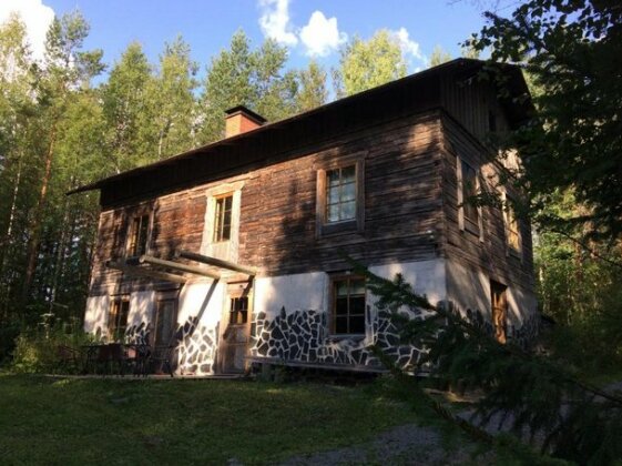 Seitsemisen Torpat Log Cabin