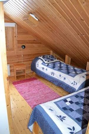  Photo 1