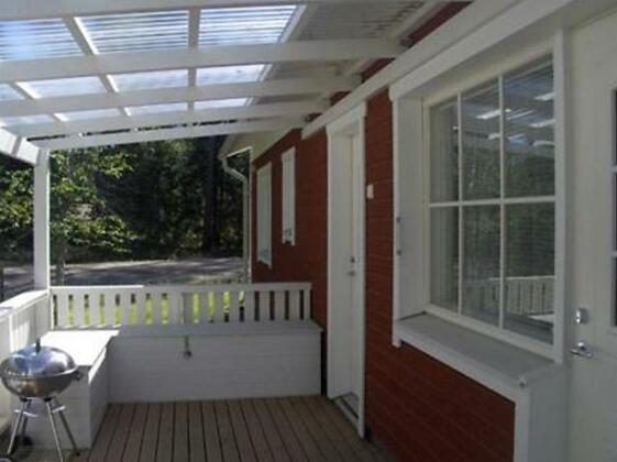  Photo 1