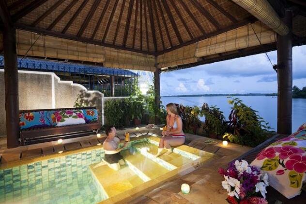 Manta Ray Bay Resort - Photo3