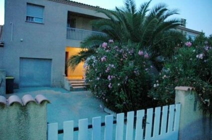 Villa With 3 Bedrooms in Agde With Private Pool and Enclosed Garden - 2 km From the Beach