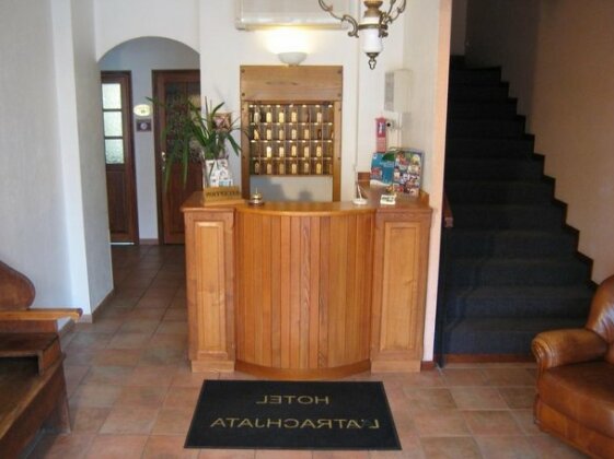 Adonis Aleria Hotel Atrachjata - Photo3