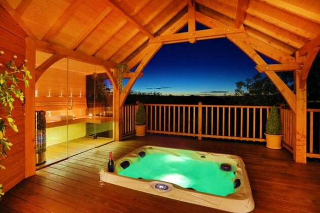 Cabane de Prestige avec Jacuzzi et Sauna privatifs - Photo3