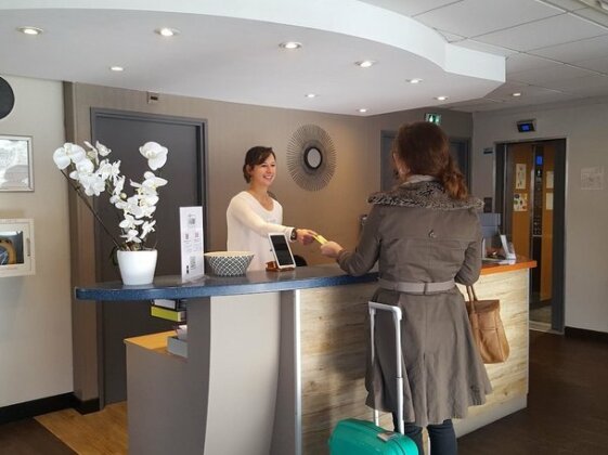 Ibis Styles Angers Centre Gare - Photo2
