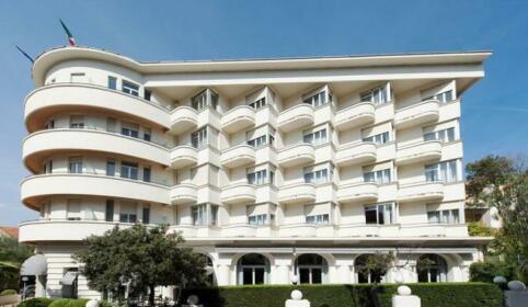Hotel le Grand Pavois Antibes