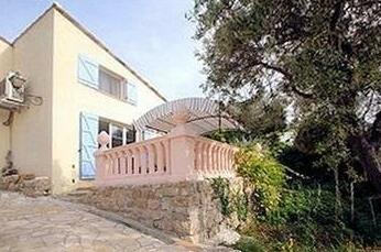 Seaside flat with terrace and pool - Photo2
